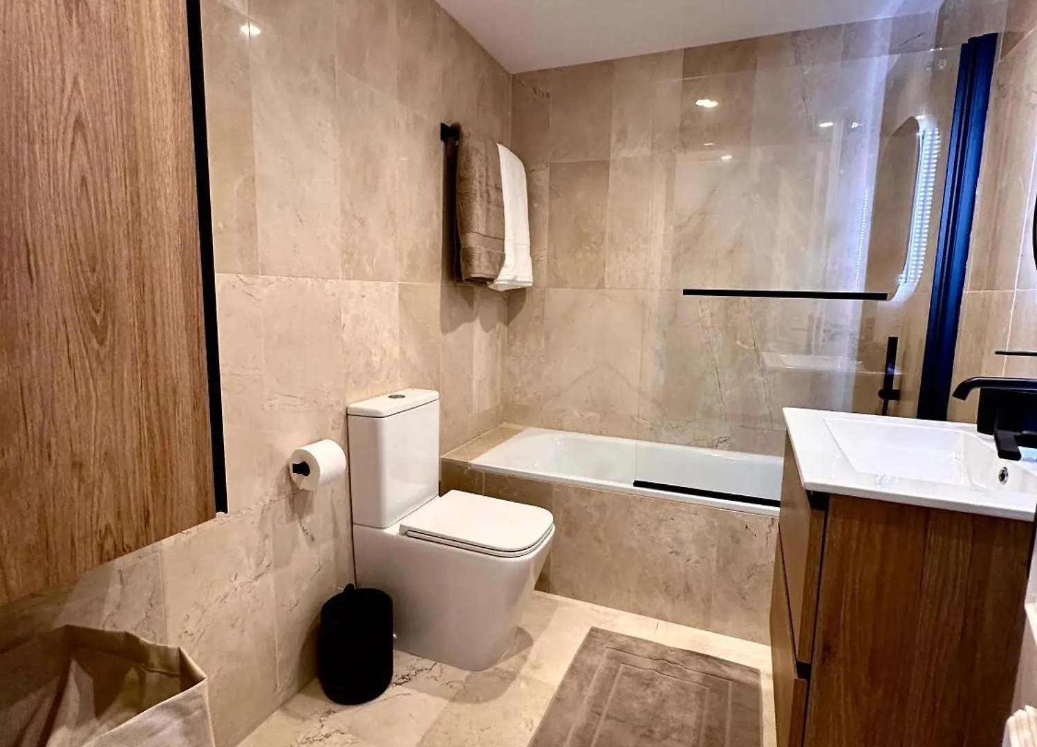 Magnifique Town House 2 Ch , 2 Sdb Sur Un Golf Villa Estepona 0*,