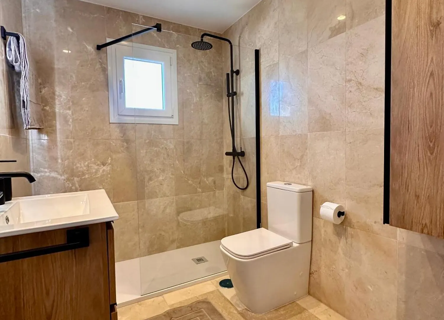 Magnifique Town House 2 Ch , 2 Sdb Sur Un Golf Villa Estepona