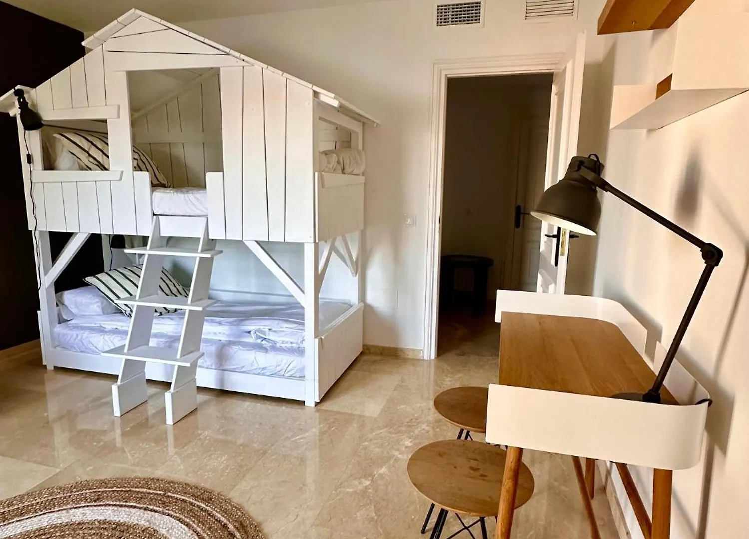 Magnifique Town House 2 Ch , 2 Sdb Sur Un Golf Villa Estepona Spain
