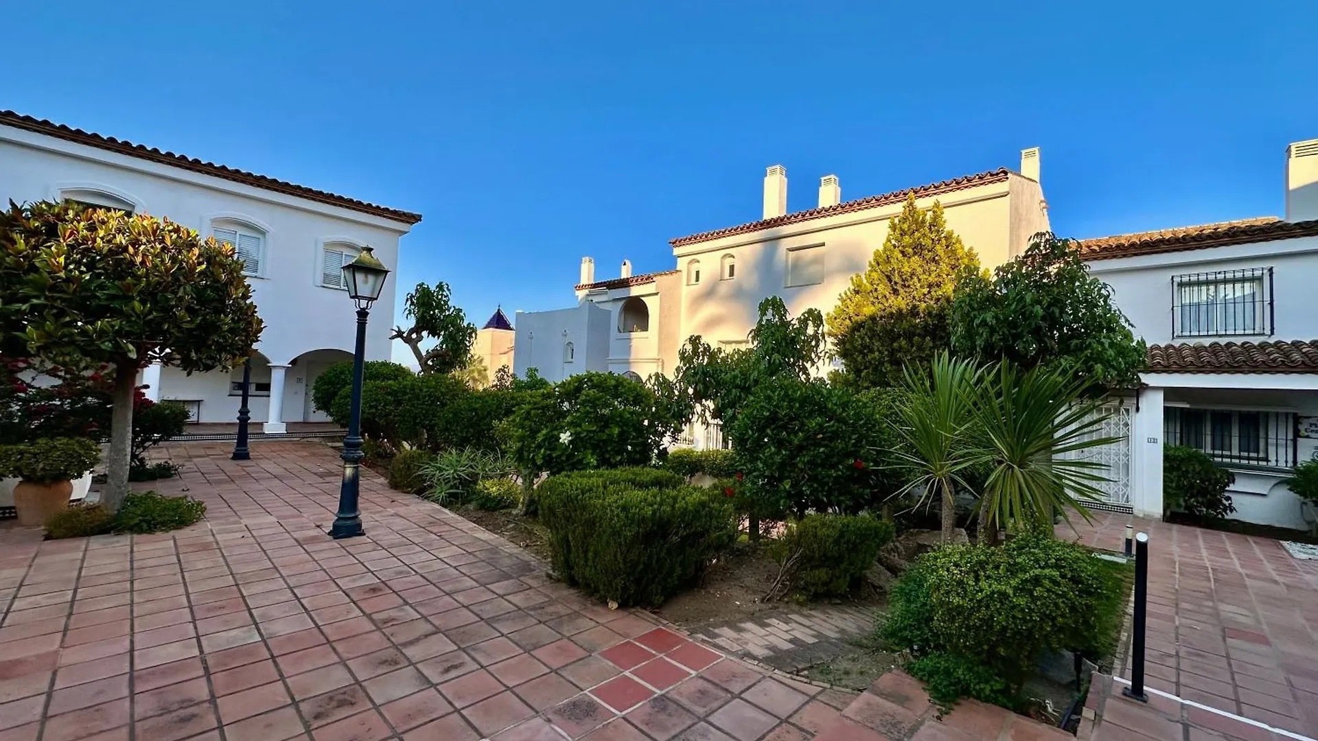 Magnifique Town House 2 Ch , 2 Sdb Sur Un Golf Villa Estepona 0*,